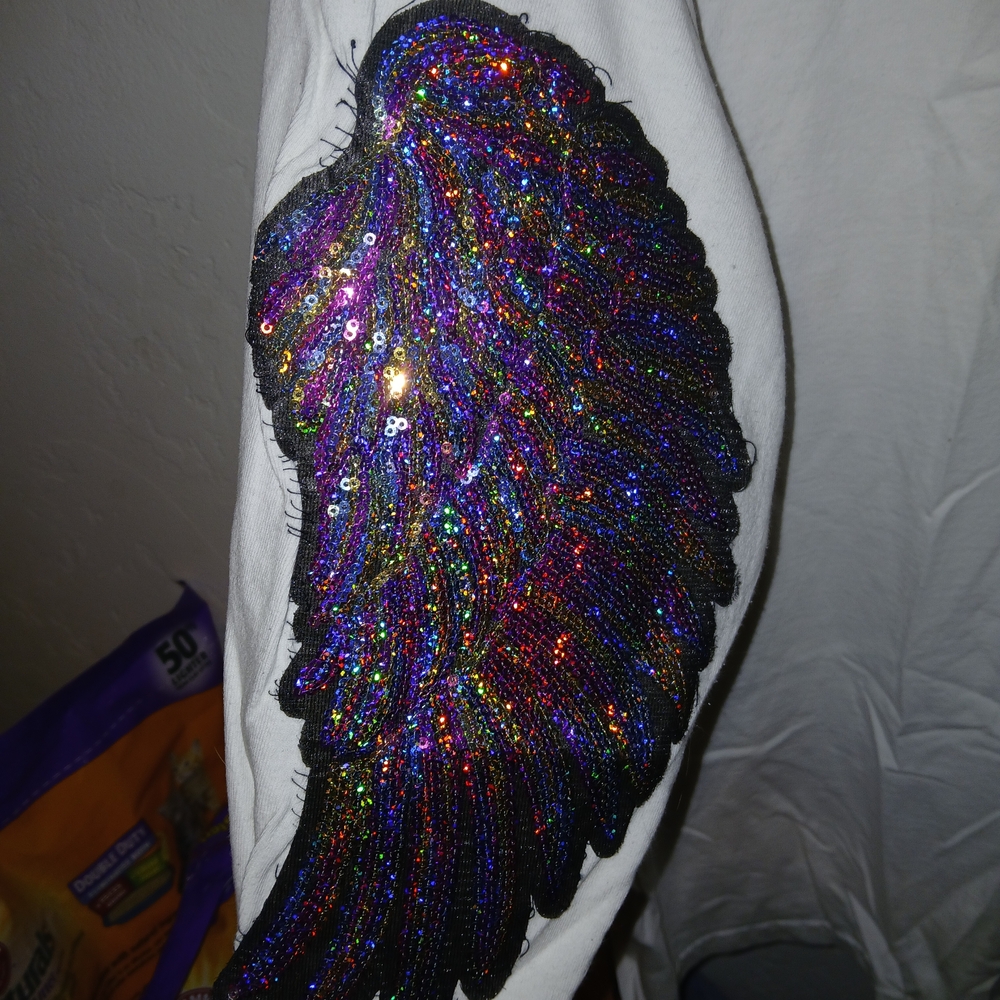 White Long Sleeve Top with Wing Design - Picture 5 of 5